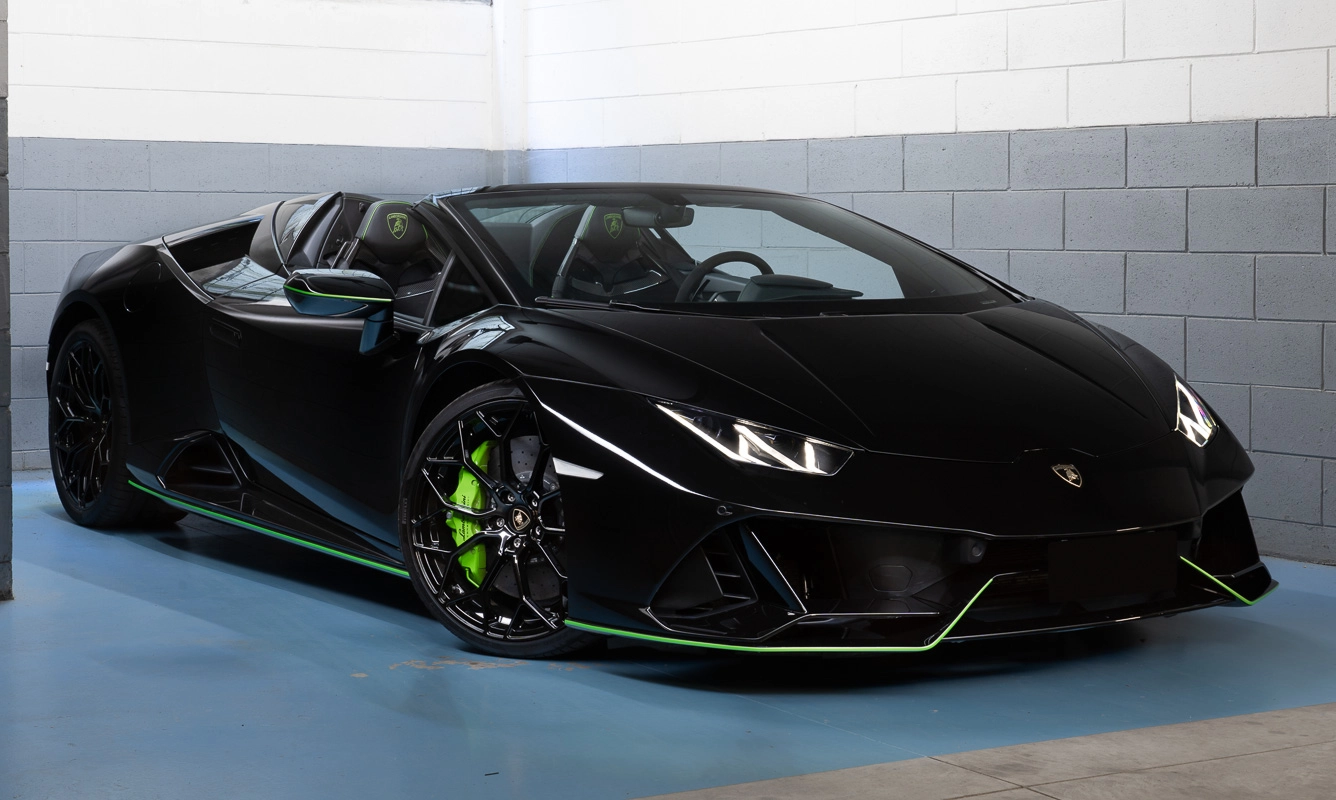 rent Lamborghini Huracan Evo Spyder rent Lamborghini Huracan Evo Spyder